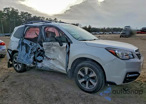 2017 Subaru Forester 2.5I Premium z USA, uszkodzony, nr VIN JF2SJADCXHH418970